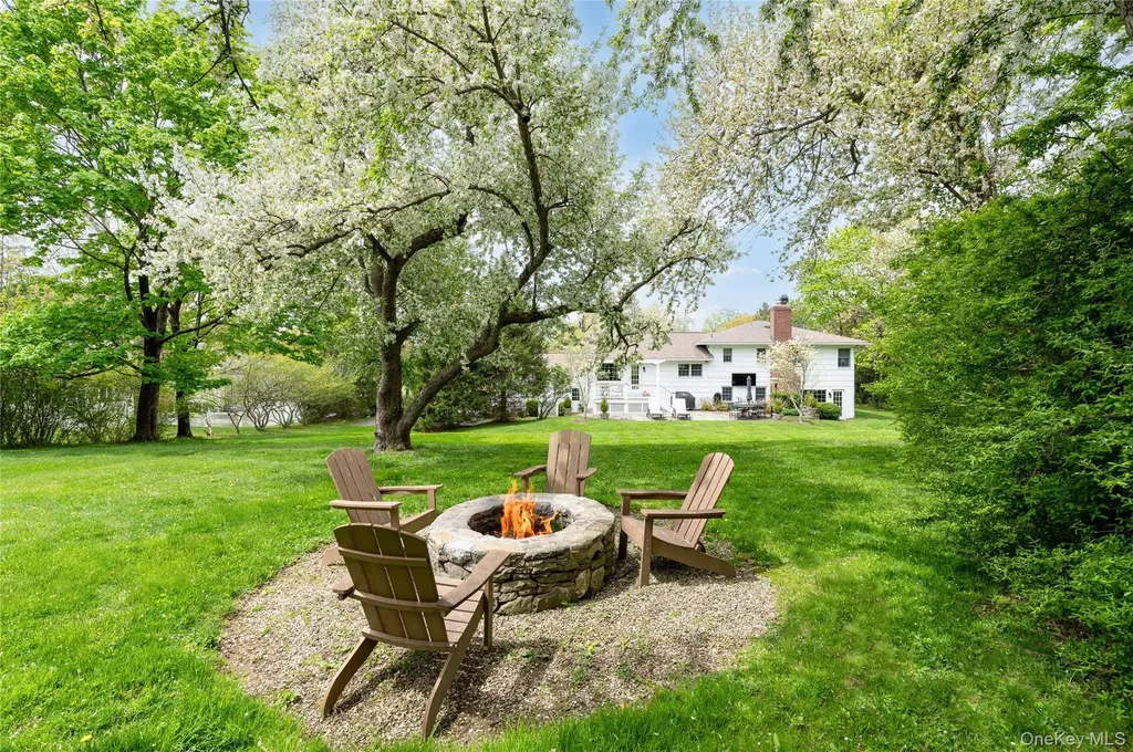 8 Evergreen Row Armonk NY 10504