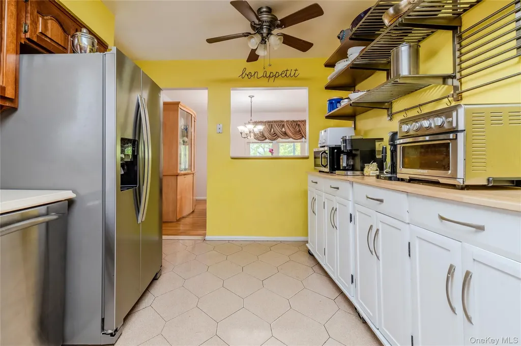 160-11 24th Avenue Whitestone NY 11357