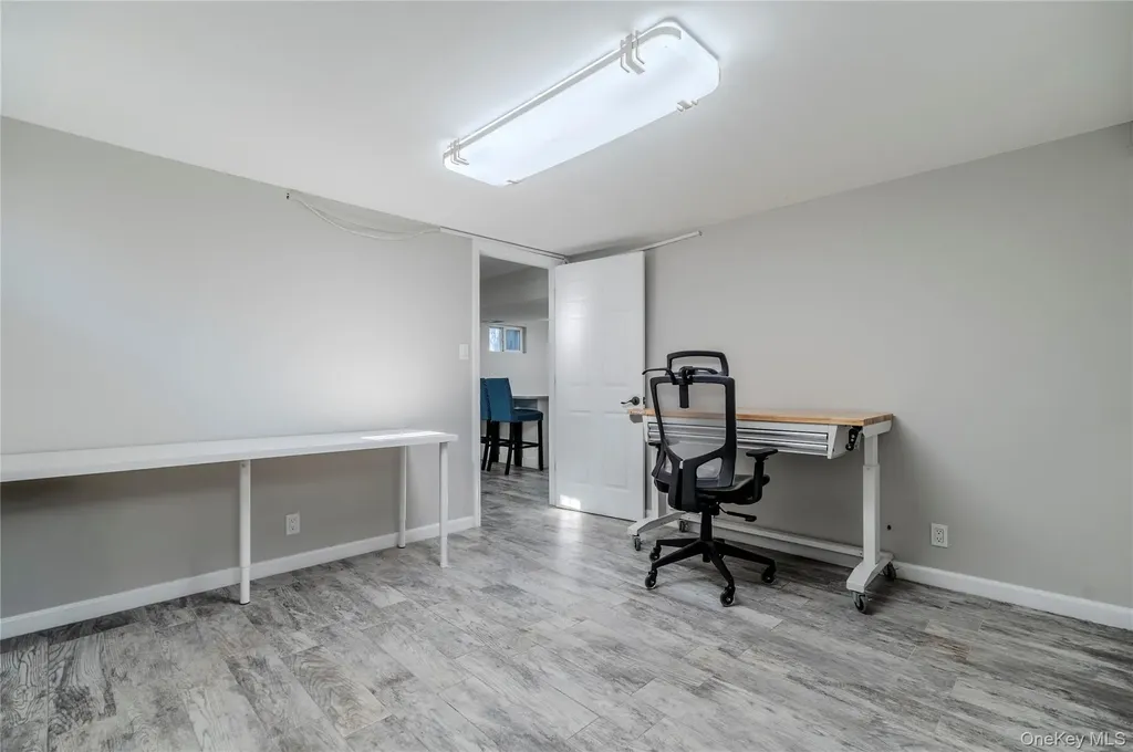160-11 24th Avenue Whitestone NY 11357