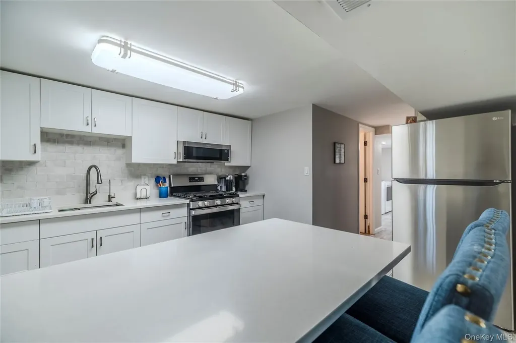 160-11 24th Avenue Whitestone NY 11357