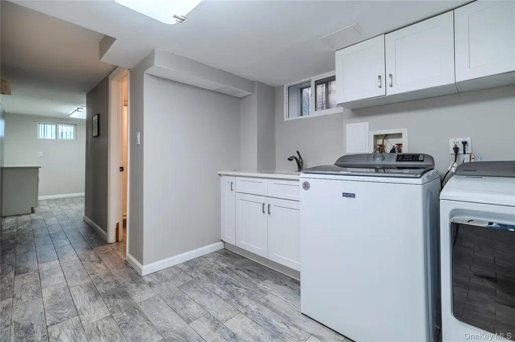 160-11 24th Avenue Whitestone NY 11357
