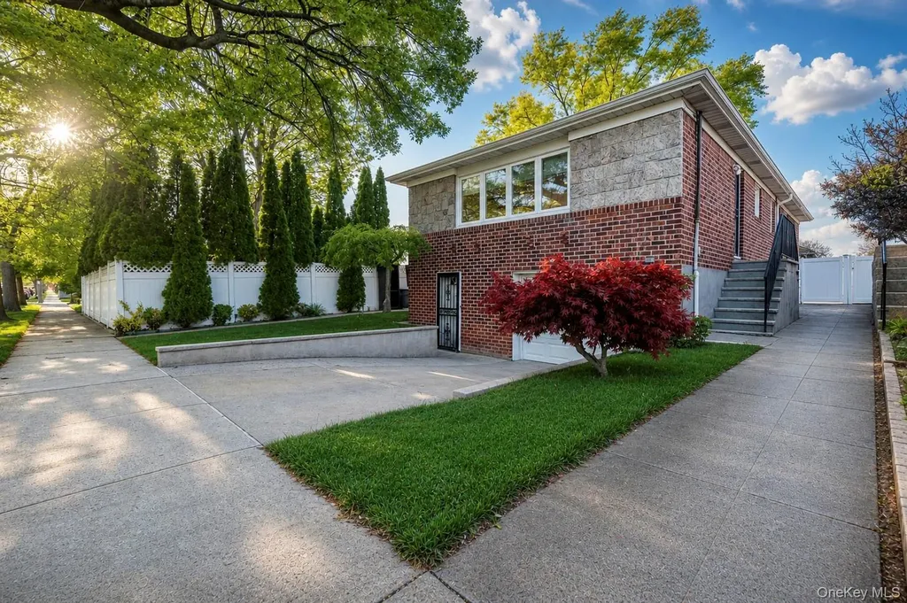160-11 24th Avenue Whitestone NY 11357