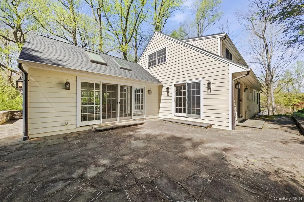 12 Harris Road Katonah NY 10536