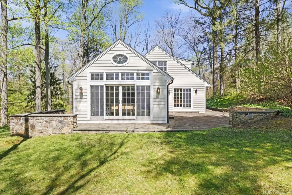 12 Harris Road Katonah NY 10536