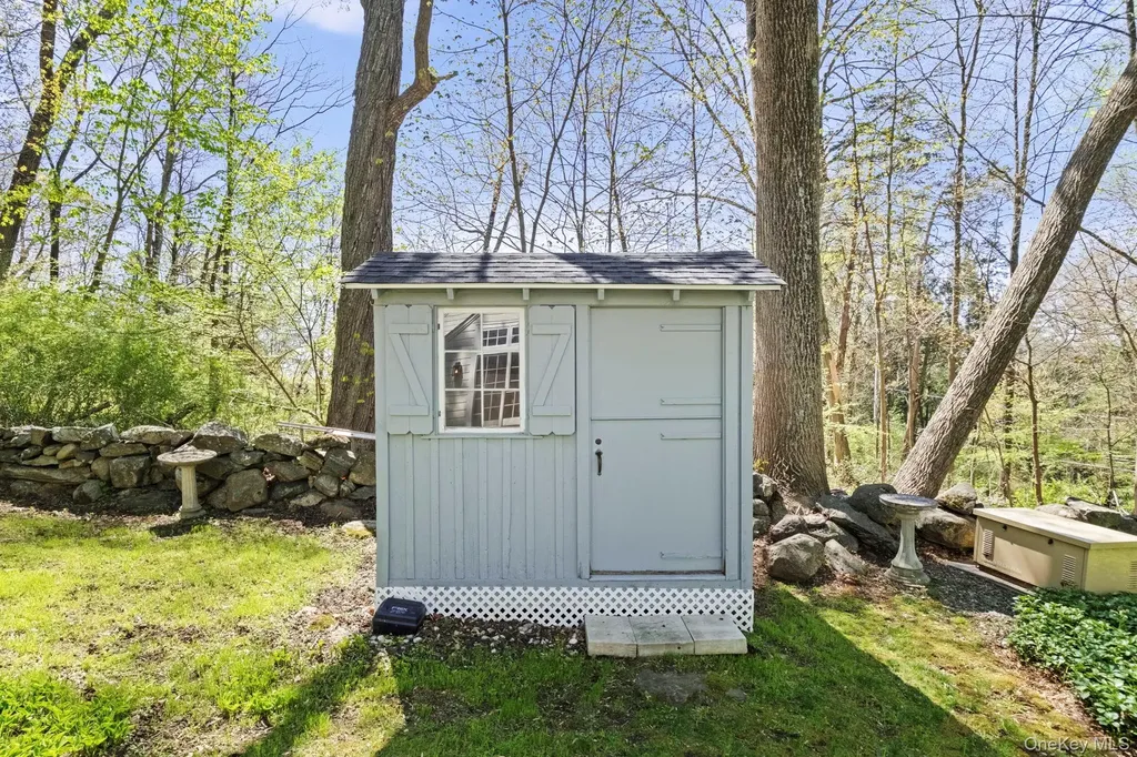 12 Harris Road Katonah NY 10536