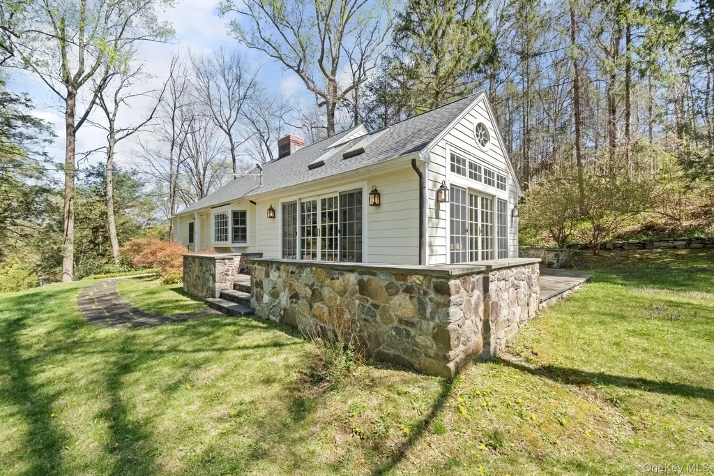 12 Harris Road Katonah NY 10536
