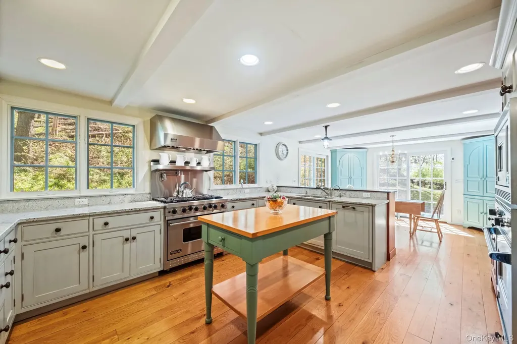 12 Harris Road Katonah NY 10536