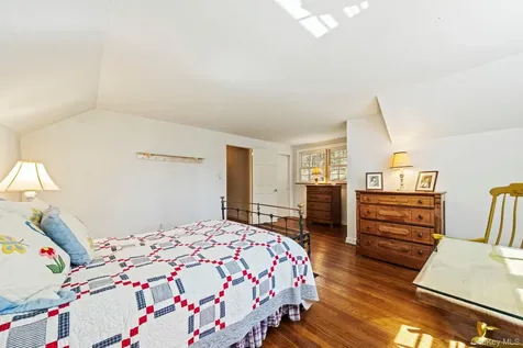 12 Harris Road Katonah NY 10536