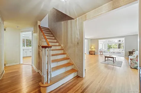 12 Harris Road Katonah NY 10536
