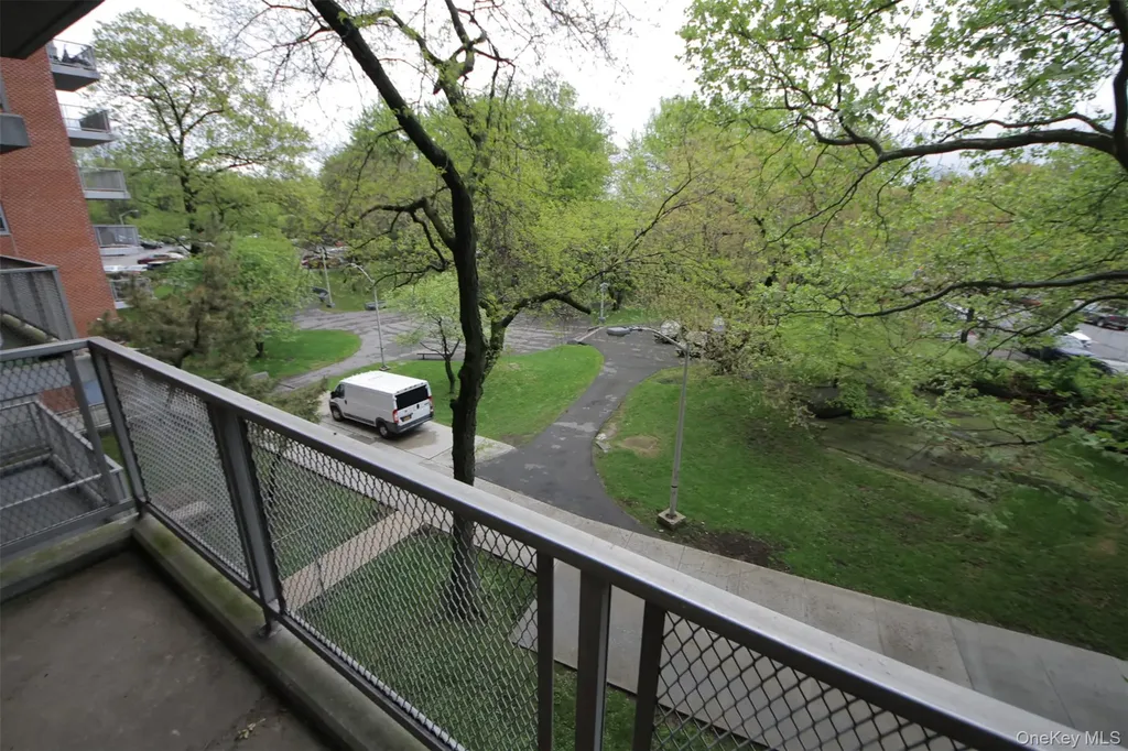3410 De Reimer Avenue Bronx NY 10475