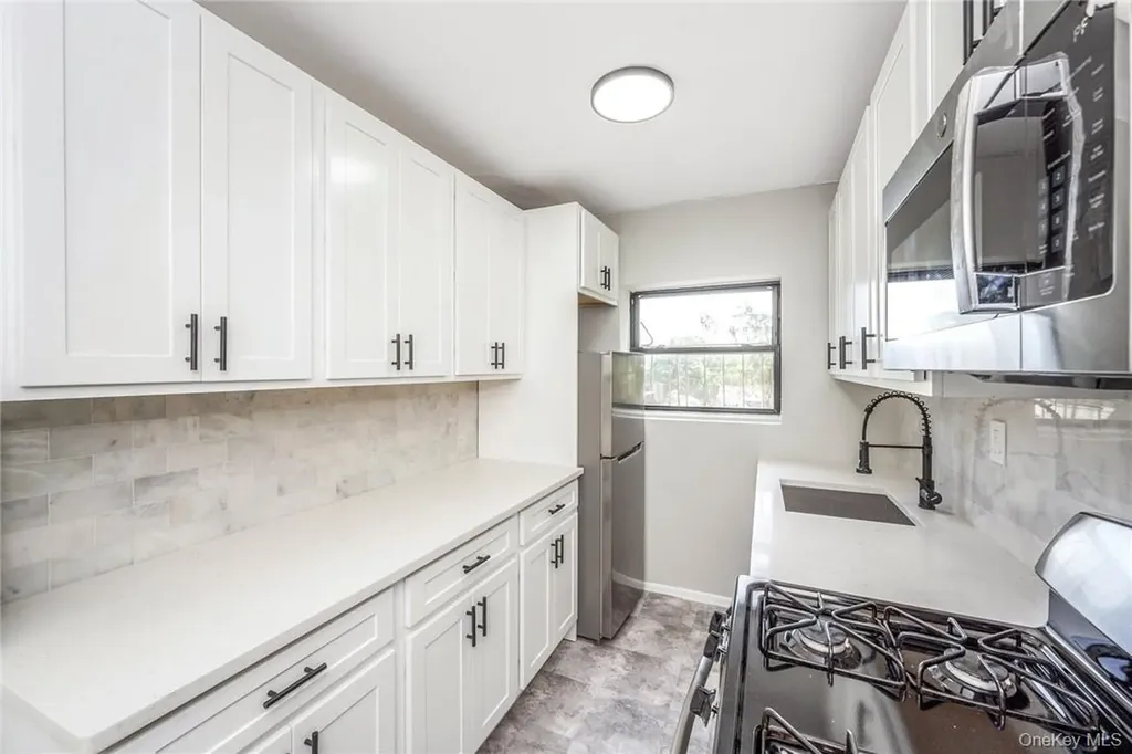 64 Kensington Road Bronxville NY 10708