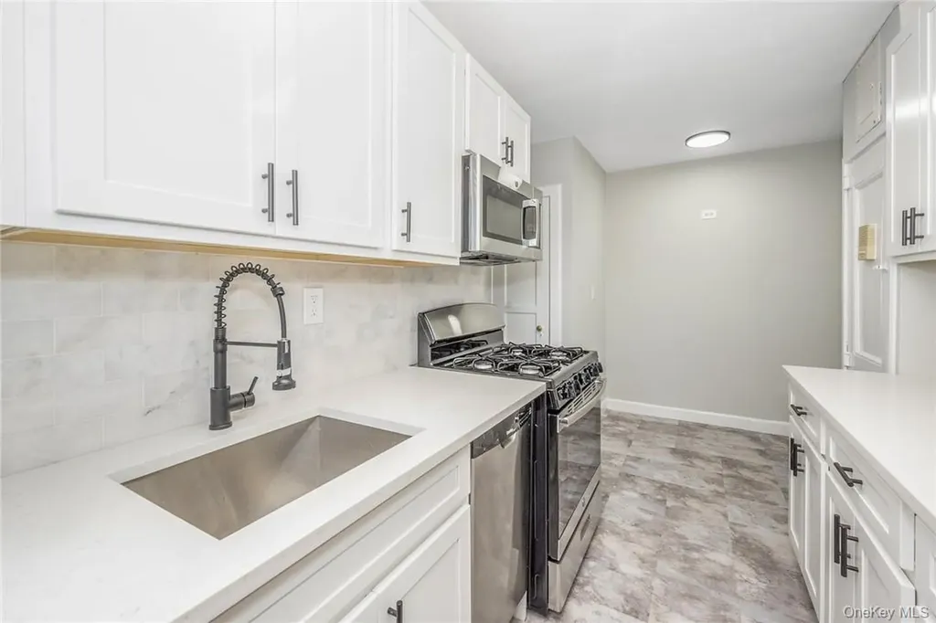 64 Kensington Road Bronxville NY 10708