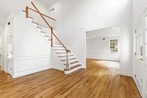 2 Saunders Street Hastings-on-hudson NY 10706
