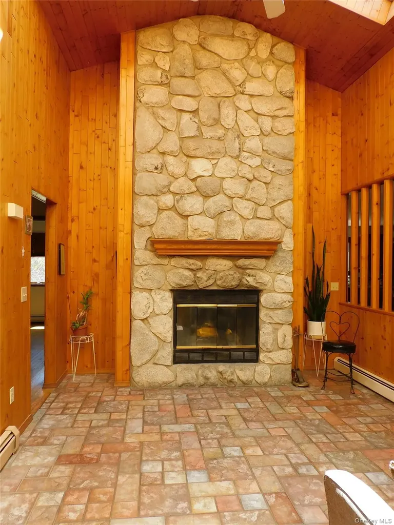 48 Mahogany Lane Liberty NY 12754