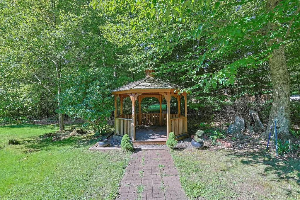 48 Mahogany Lane Liberty NY 12754