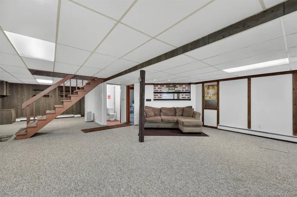 8 Meadow Court Carmel NY 10512