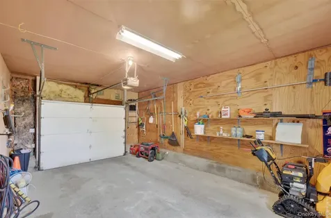 8 Meadow Court Carmel NY 10512