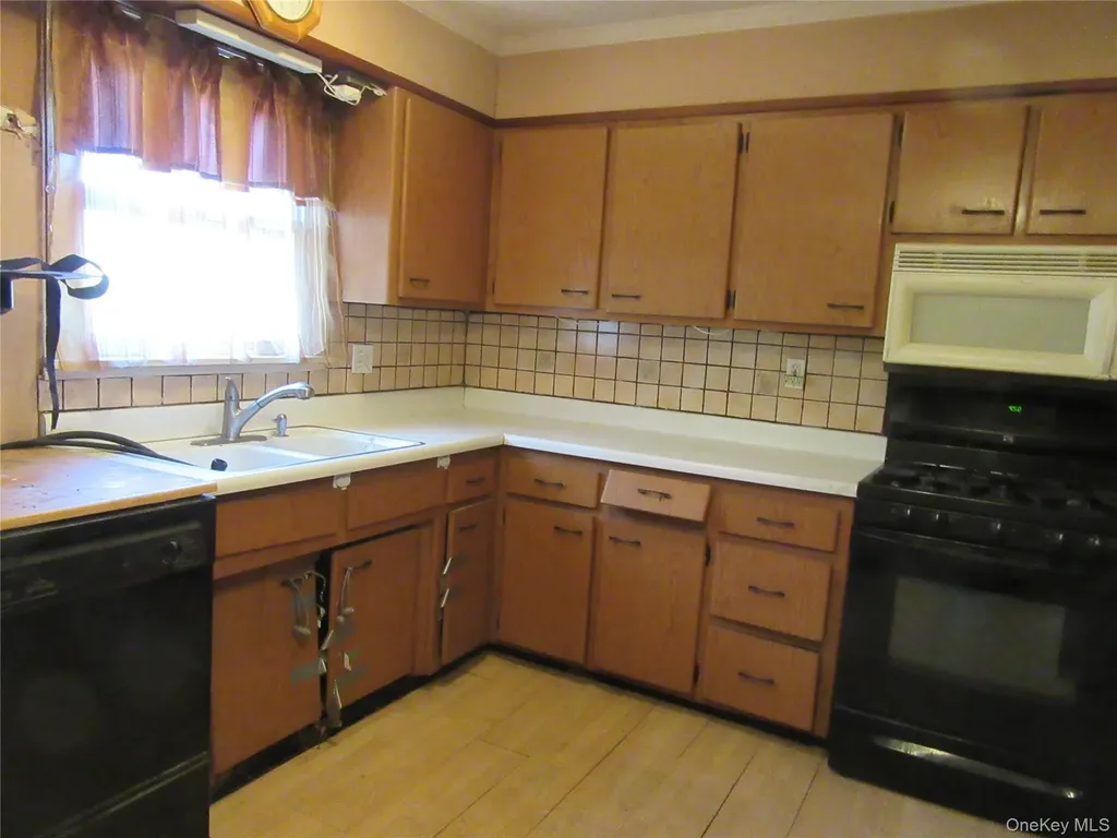 17 Whippoorwill Trail Monroe NY 10950