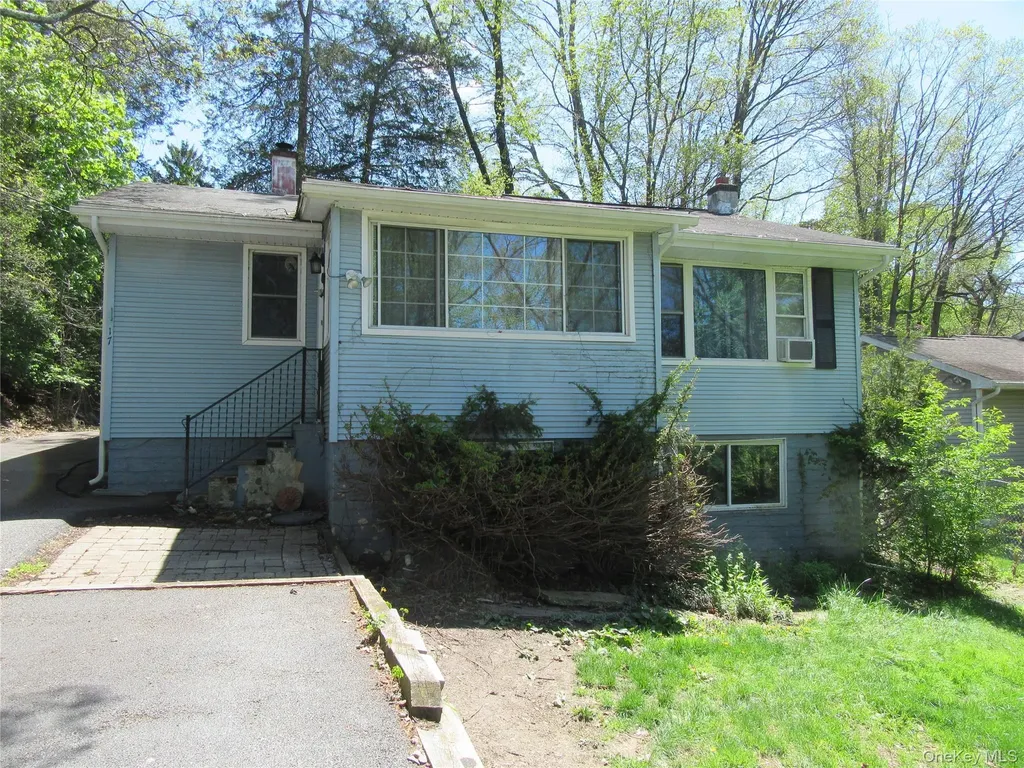17 Whippoorwill Trail Monroe NY 10950