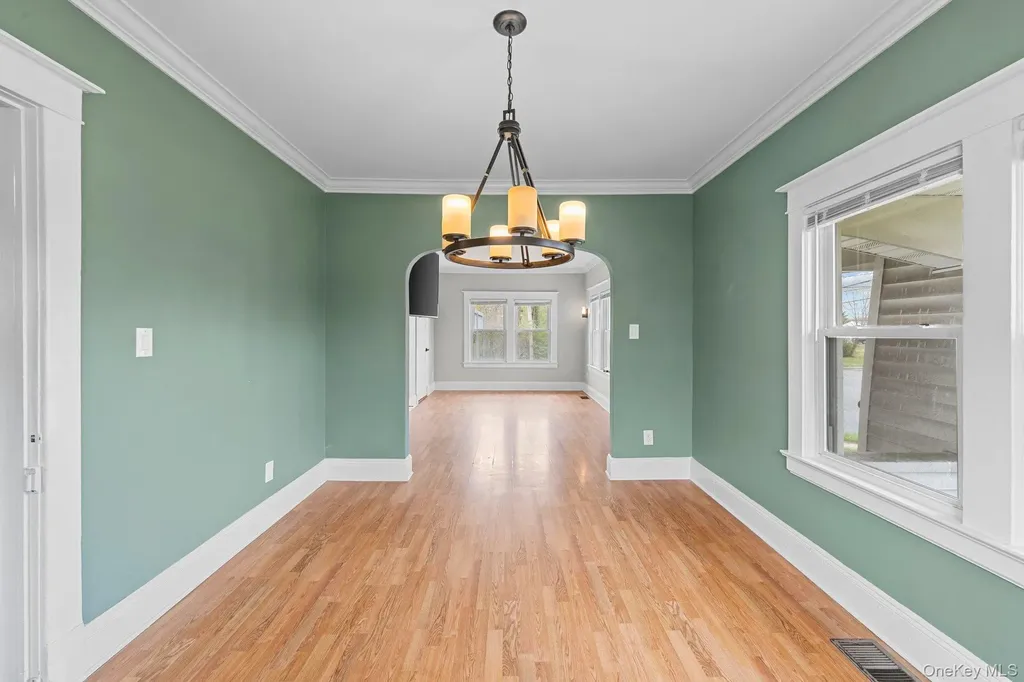 218 Islip Boulevard Islip Terrace NY 11752