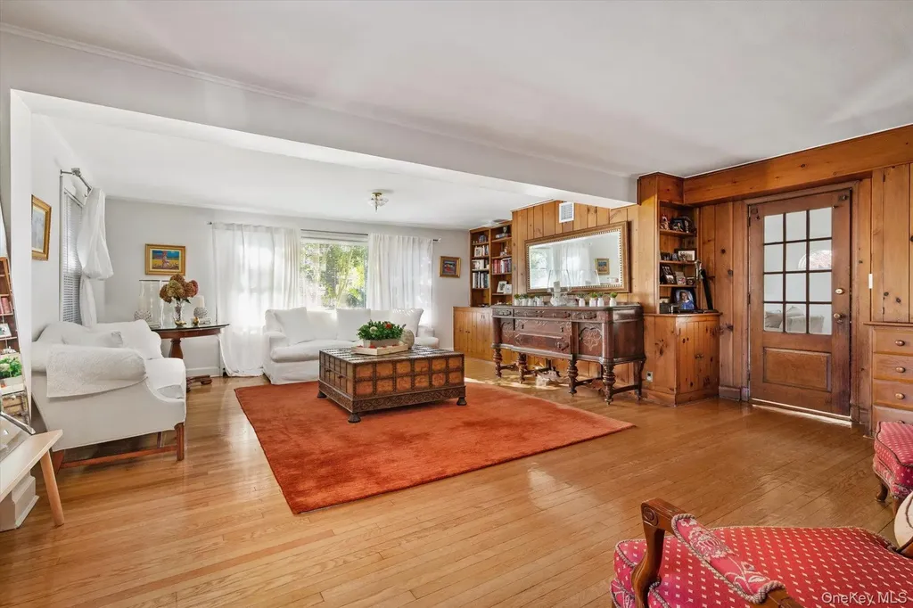 61 Drexel Avenue Westbury NY 11590