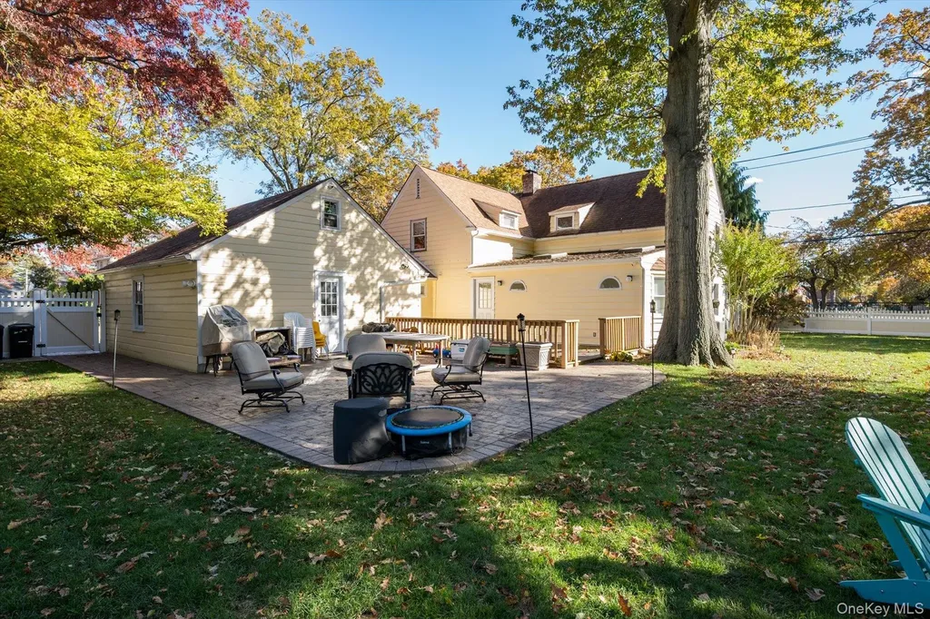 61 Drexel Avenue Westbury NY 11590
