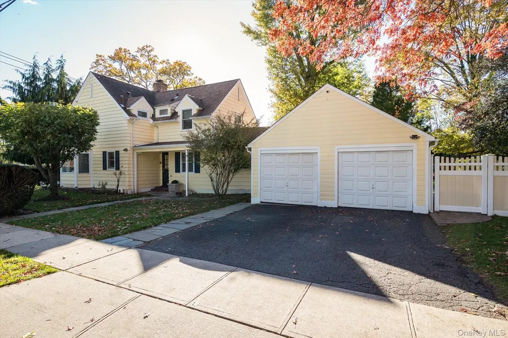 61 Drexel Avenue Westbury NY 11590