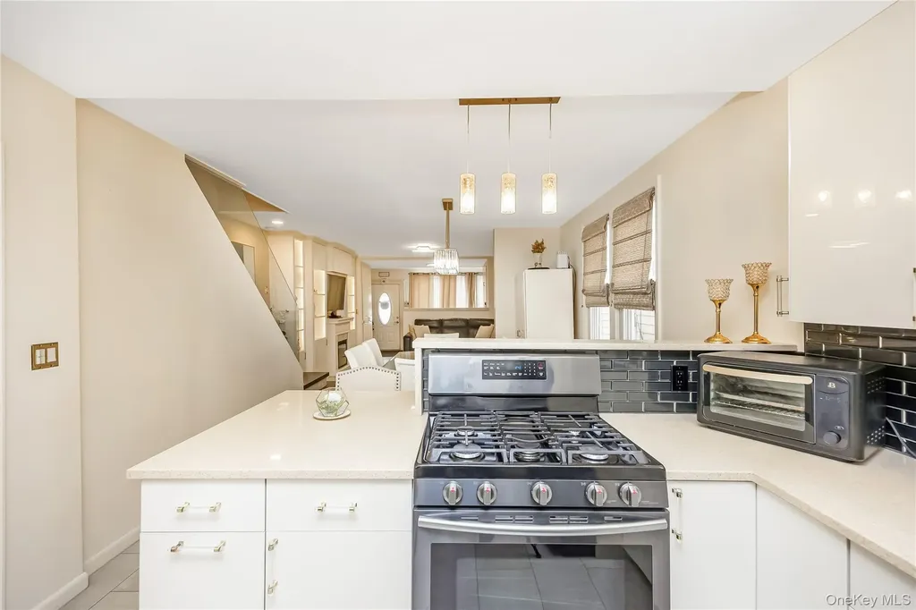5918 60th Street Maspeth NY 11378