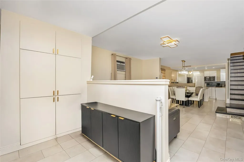 5918 60th Street Maspeth NY 11378