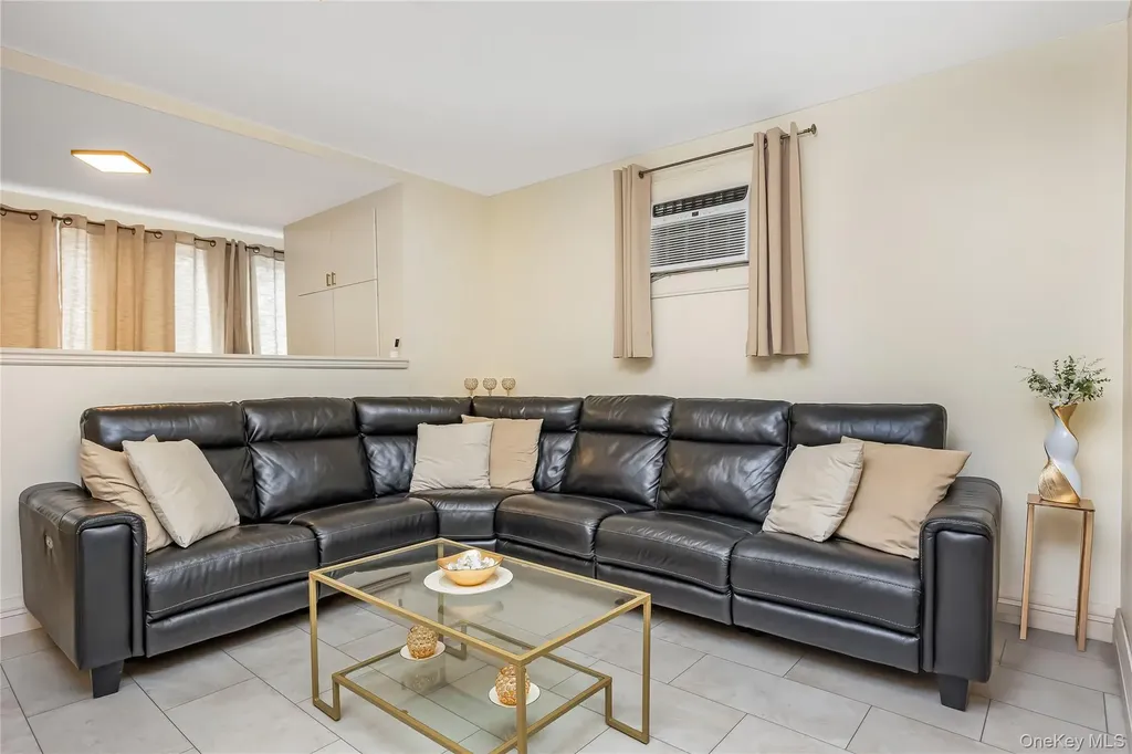 5918 60th Street Maspeth NY 11378