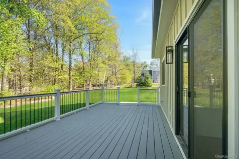 57 Meadow Sweet Road Cortlandt Manor NY 10567