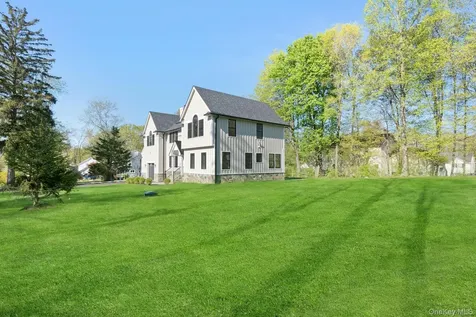 57 Meadow Sweet Road Cortlandt Manor NY 10567
