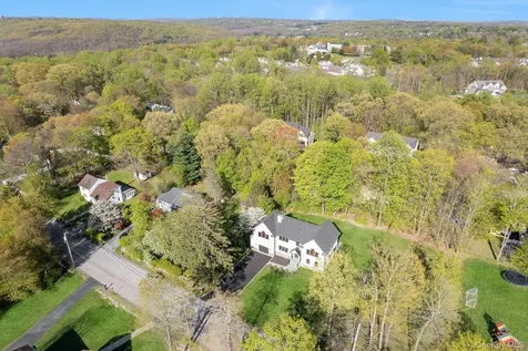 57 Meadow Sweet Road Cortlandt Manor NY 10567