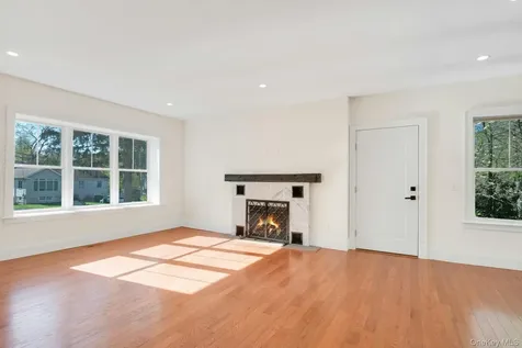 57 Meadow Sweet Road Cortlandt Manor NY 10567
