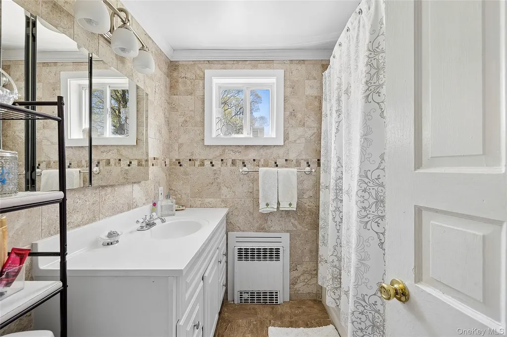 140 Poplar Street Central Islip NY 11722