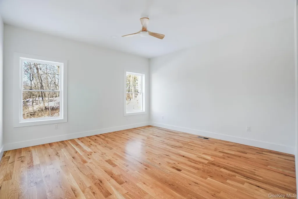16 Bear Hollow Lane Hyde Park NY 12538