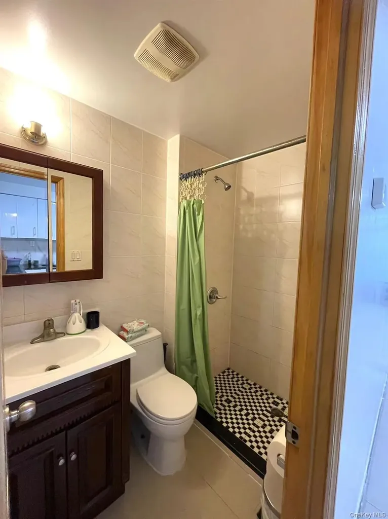 152-12 Peck Avenue Flushing NY 11355