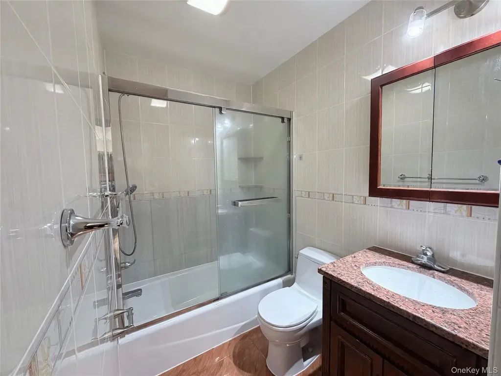 152-12 Peck Avenue Flushing NY 11355