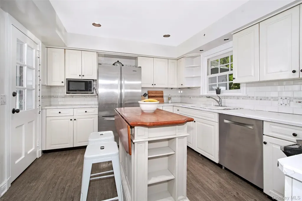 71 Heatherbloom Road White Plains NY 10605