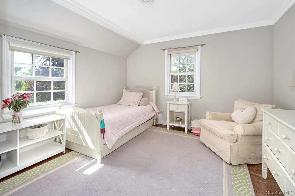 71 Heatherbloom Road White Plains NY 10605