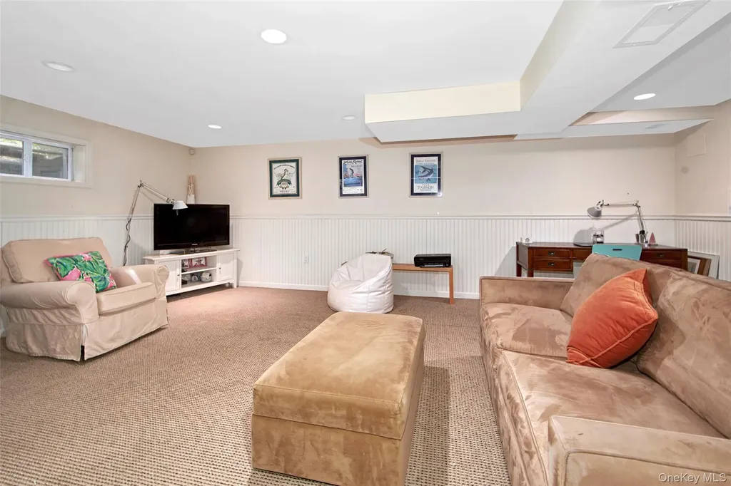 71 Heatherbloom Road White Plains NY 10605