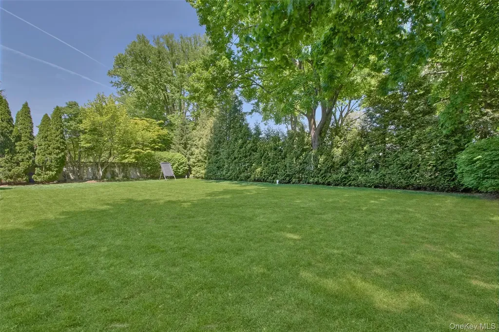 71 Heatherbloom Road White Plains NY 10605