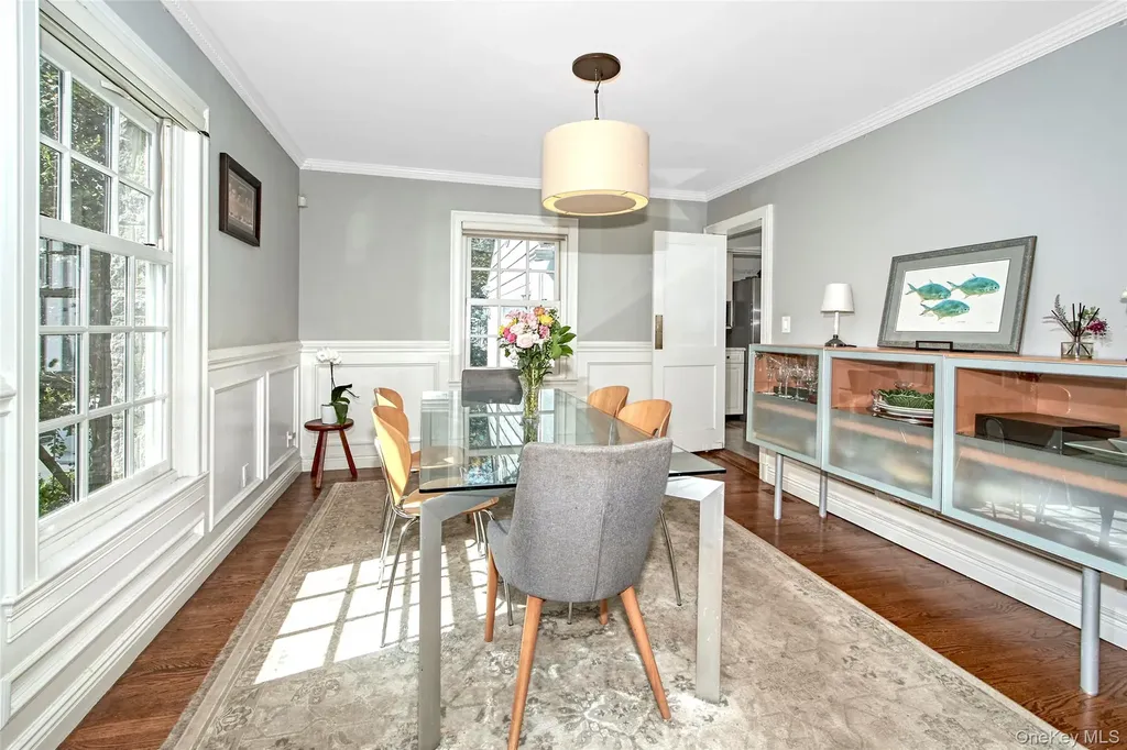 71 Heatherbloom Road White Plains NY 10605
