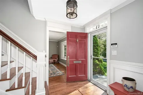 71 Heatherbloom Road White Plains NY 10605
