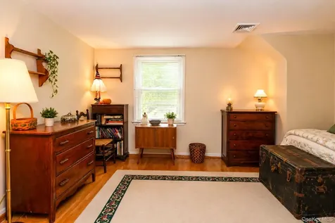 46 Graney Court Pearl River NY 10965