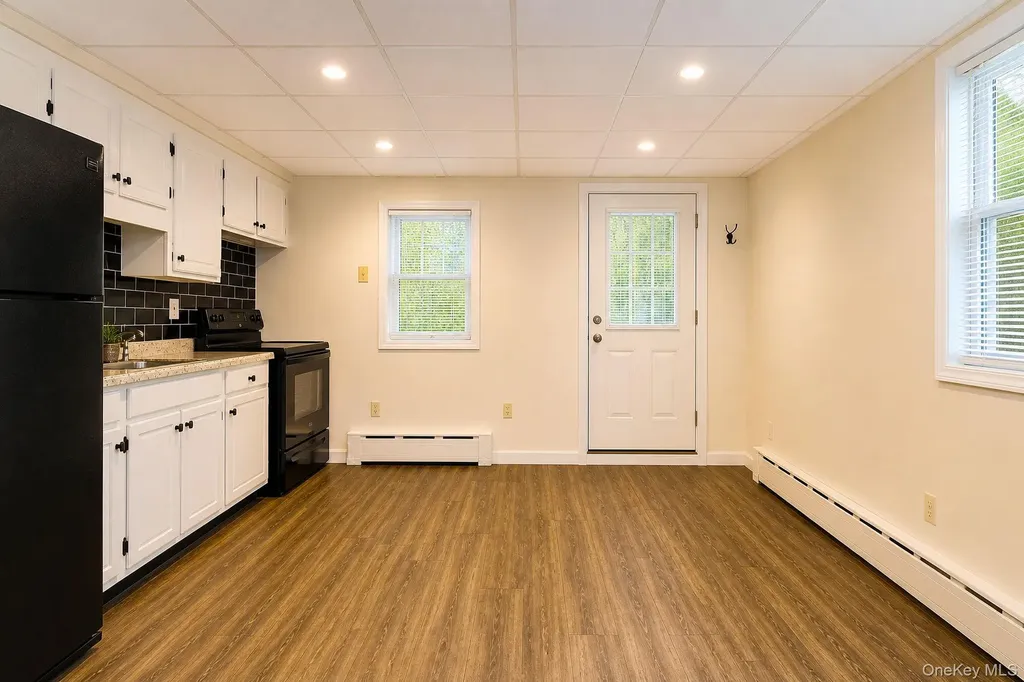 30 Dimiceli Street New Windsor NY 12553