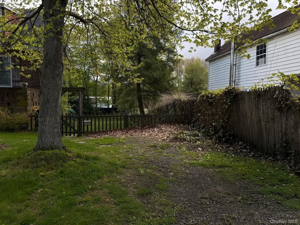 30 Dimiceli Street New Windsor NY 12553