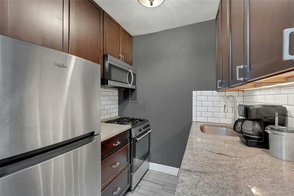 30 N Broadway White Plains NY 10601