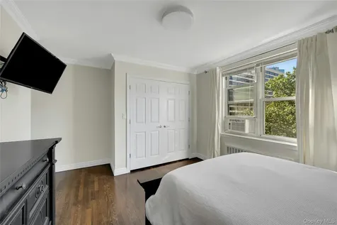 30 N Broadway White Plains NY 10601