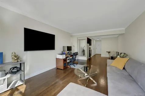 30 N Broadway White Plains NY 10601